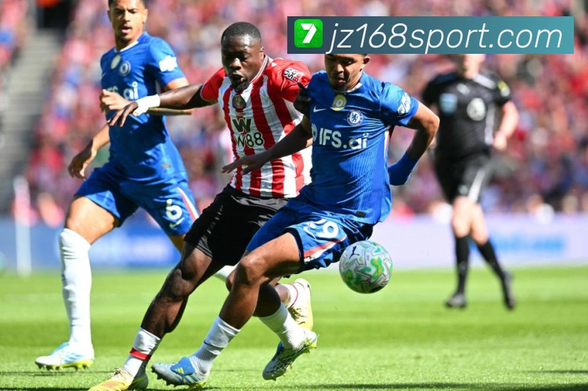 名帅赫尔利再展神奇执教康大力克伊利诺伊四年三进全美冠军赛震撼赛场复盘 名帅赫尔利再展神奇执教康大力克伊利诺伊四年三进全美冠军赛震撼赛场复盘